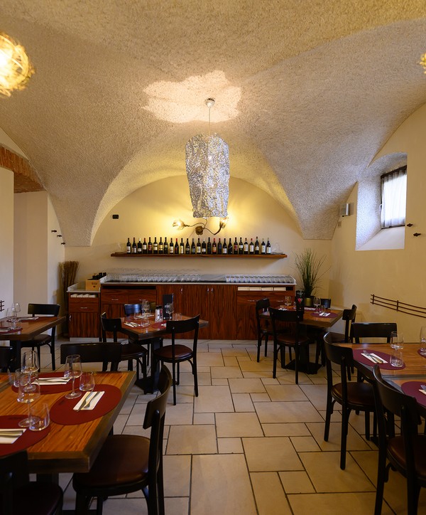 Al Fiume restaurant Typical Trentino cuisine, lake fish in Arco